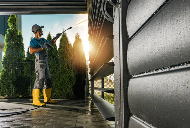 Best Roof Washing  in Tiffin, OH